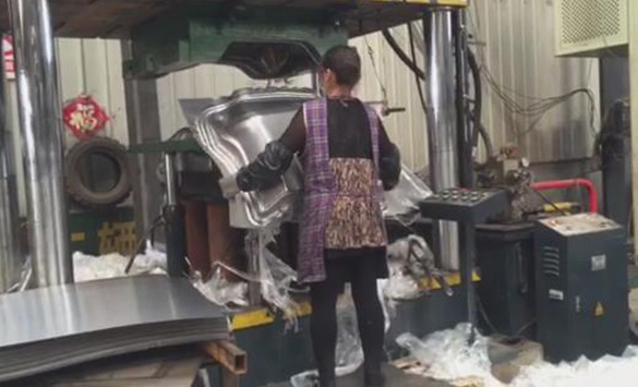 Electric car casing froming hydraulic press